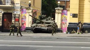 Lupte pe teritoriul Rusiei. Wagner are controlul a două oraşe, dar Prigojin spune că forţele sale au fost atacate cu artilerie şi elicoptere