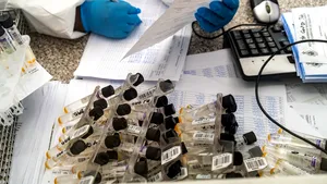 Ţara care a eşuat să efectueze 100.000 de teste săptămânal. Anunţul oficialilor