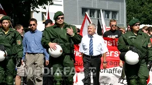 Poliţia germană devine high-tech pentru a stopa cântecele neonaziste