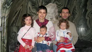 DE CE IUBESC ROMÂNIA - Genţiana Dănilă, conferenţiar: Am abandonat România, dar am încercat să o reconstruiesc în altă parte