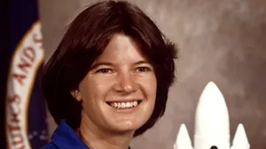 Sally Ride, prima astronaută americană care a ajuns în spaţiu, a murit la 61 de ani