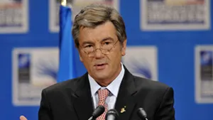 Viktor Iuşcenko i-a revocat pe ambasadorii ucraineni din Rusia şi Germania