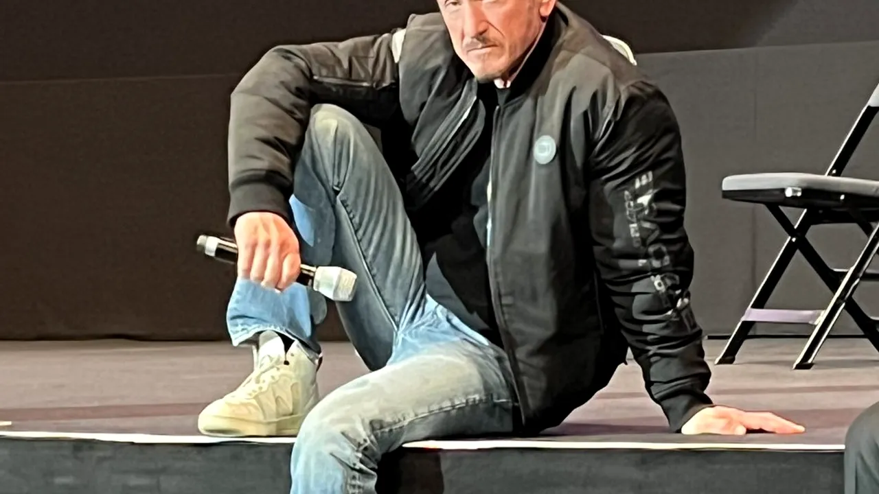 Documentarul lui Sean Penn despre războiul din Ucraina, „Superpower”, premieră la Berlin 