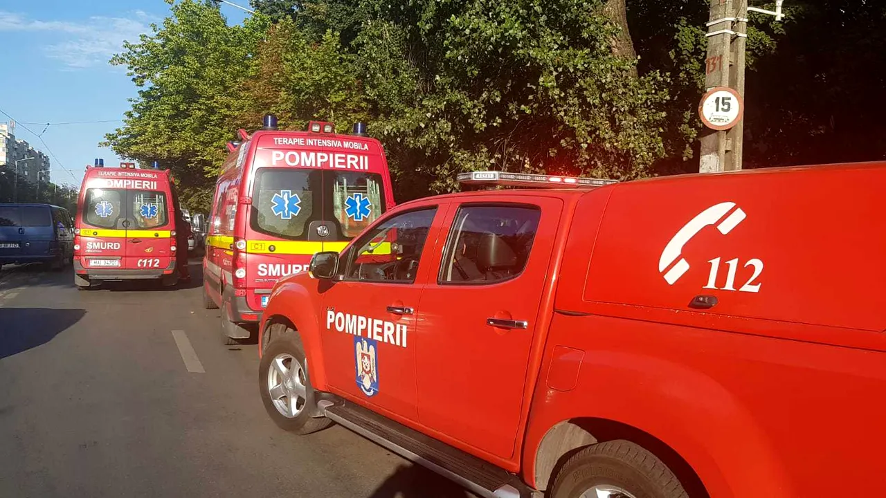 Trei muncitori au fost prinşi sub un mal de pământ la Sibiu, în timp ce lucrau la un ştrand 