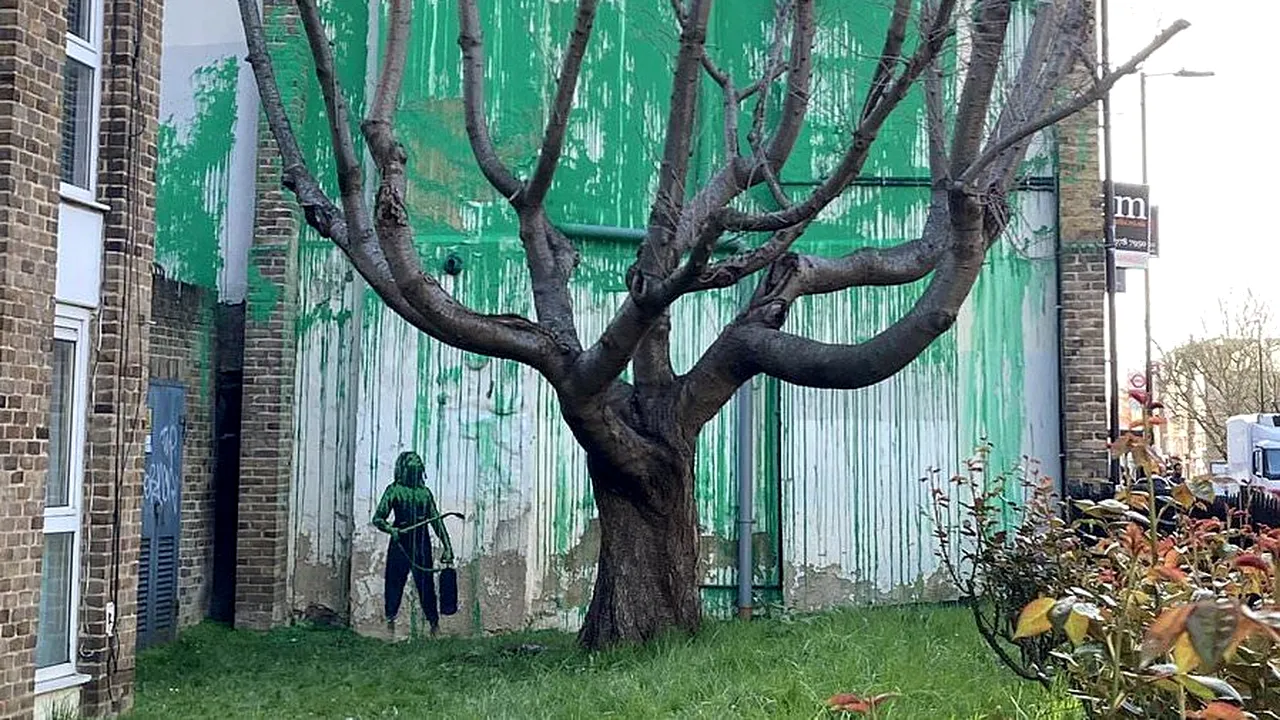 O pictură stradală stârneşte controverse la Londra deoarece ar putea fi a lui Banksy