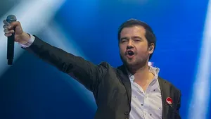 FOTO | Laurenţiu Duţă, solistul trupei 3 Sud Est, a povestit cum a ajuns la spital după ce a înghiţit o bucată de furculiţă