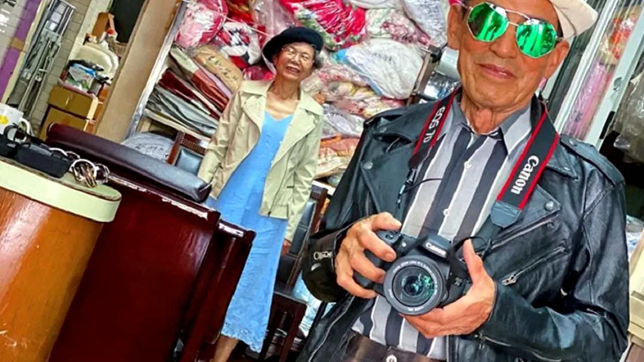 Doi octogenari din Taiwan sunt deliciul Instagramului după ce au dat viaţă hainelor abandonate