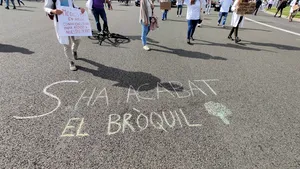 Strigătul medicilor rezidenţi din Spania: „Ne lăsaţi în pielea goală!”