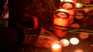 INCENDIUL din clubul Colectiv: Numărul persoanelor decedate a ajuns la 31. Tânărul care a murit era singura victimă rămasă neidentificată în urma tragediei