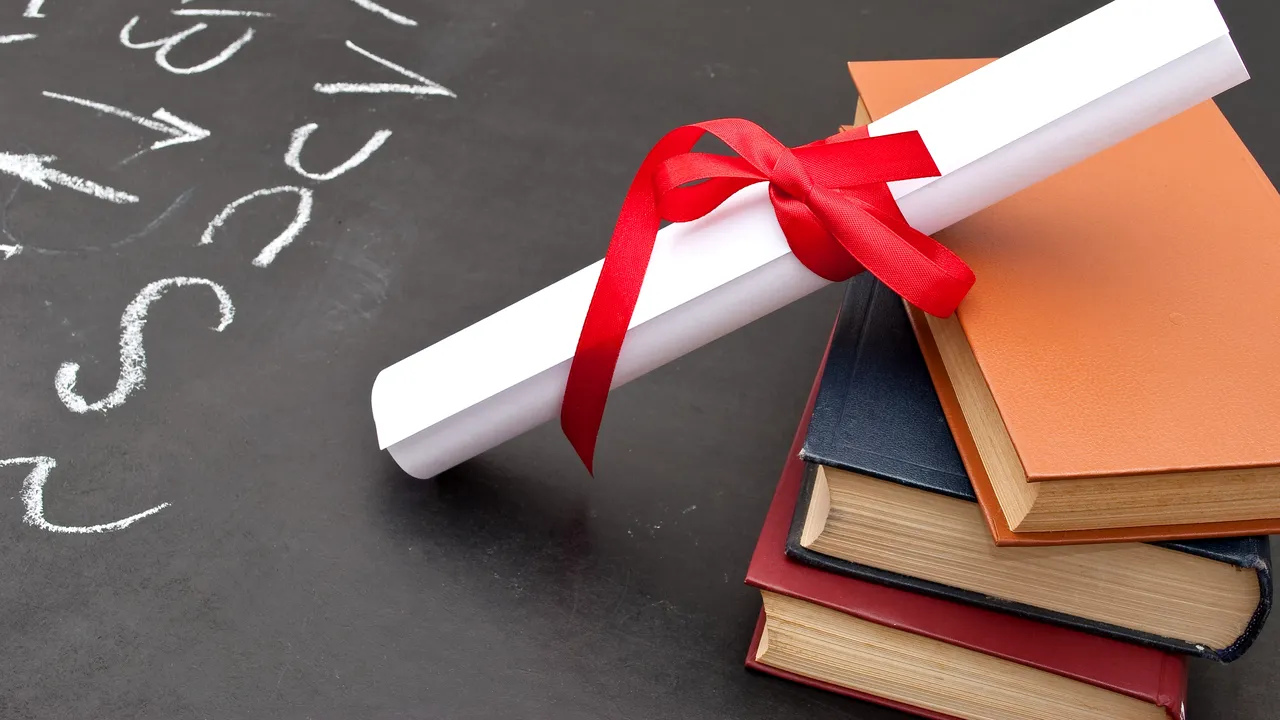 Marian Goleac, director ADP, trimis în judecată pentru diplome false. S-a dat drept absolvent de Informatică, deşi era calificat doar pentru postul de florar sau măturător