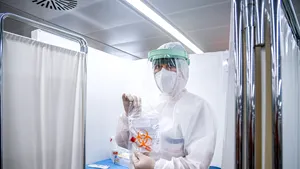 Un american din 1.000 a murit până acum din cauza COVID-19