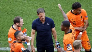 Euro 2020: Selecţionerul Frank de Boer şi-a dat demisia de la naţionala Olandei 