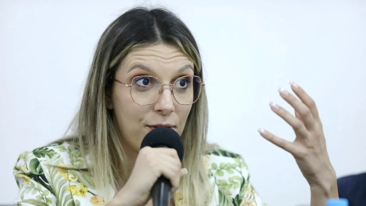 Buzoianu, atac dur după votul privind centralele pe cărbune: „O soluție la o situație de criză nu poate crea o criză mai mare”