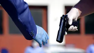 Interdicția privind portul de arme în public, declarată neconstituțională în California