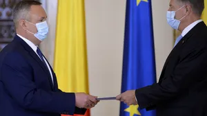 Prima reacţie a lui Klaus Iohannis după acuzaţiile de plagiat aduse premierului Nicolae Ciucă