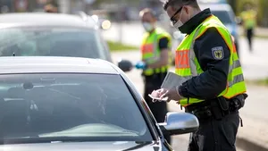 Agenţie UE. Închiderea graniţelor şi testarea turiştilor nu sunt eficiente în lupta contra noului coronavirus
