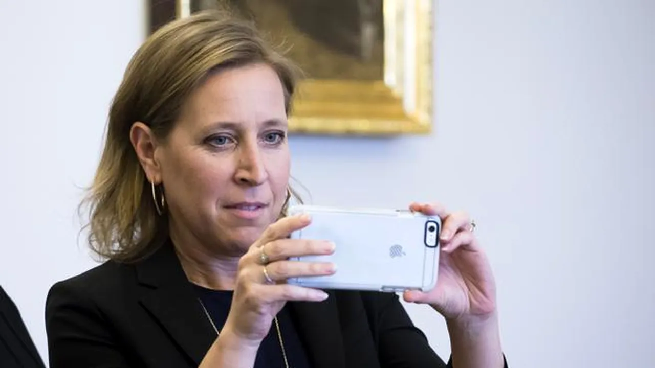 Femeile nu prind rădăcini în Silicon Valley, leagănul tehnologiei americane: Susan Wojcicki pleacă de la cârma YouTube

