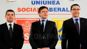 Înfiinţarea USL, consfinţită în zece minute, într-o sală pe jumătate goală