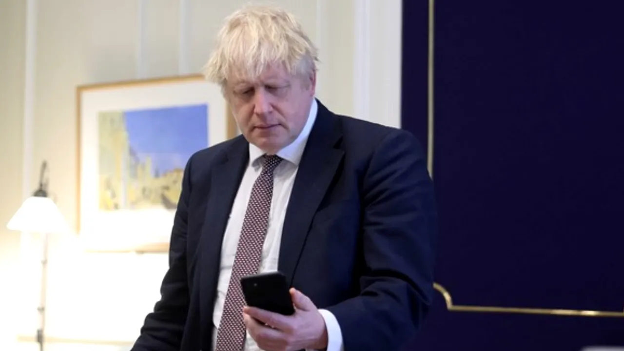 Alo, Boris Johnson? Numărul de telefon al premierului din Marea Britanie, public pe Internet
