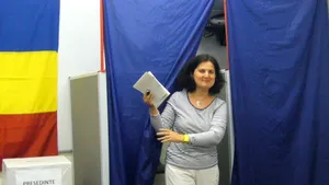 Primul român care a votat, o profesoară de chimie din Auckland