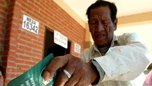 Regiunea cea mai bogată din Bolivia optează, prin referendum, pentru autonomie