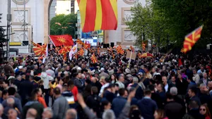 Mii de oameni au protestat în Skopje împotriva schimbării numelui Macedoniei