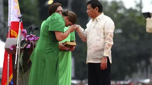Fiica fostului lider filipinez, Rodrigo Duterte, a depus jurământul pentru funcţia de vicepreşedinte