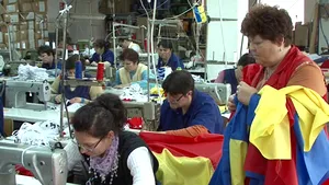 10.000 de steaguri făcute pentru 1 Decembrie la fabrica unui actor ajuns patron de croitorie - VIDEO