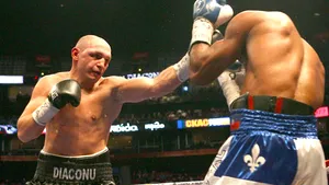 Fostul campion mondial la box profesionist, Adrian Diaconu, a trăit cele mai mari emoții pe zborul Paris–Montreal. „M-a servit chiar”