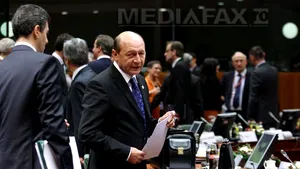 NOUA CONSTITUŢIE: Preşedintele merge la reuniunile europene pe securitate şi politică externă