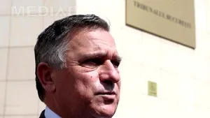 CC respinge cererea lui Funar de obligare a candidaţilor să declare dacă au fost ofiţeri acoperiţi 