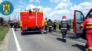 Accident grav în Satu Mare: O persoană a murit, iar alta a fost rănită, în urma impactului dintre un tir şi o autoutilitară | FOTO