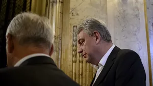 Tudose, avertisment în Guvern, legat de minerit: Cine nu înţelege situaţia să îşi caute de muncă