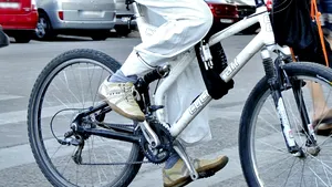 Cursă pe bicicletă la Sydney în urmărirea unui român suspectat de fraudă cu carduri bancare