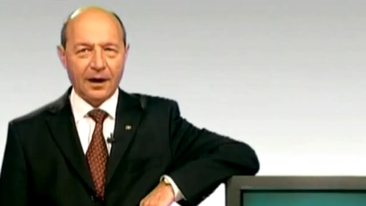 Băsescu îi parodiază pe Mircea Badea, Mihai Gâdea şi Valentin Stan - VIDEO
