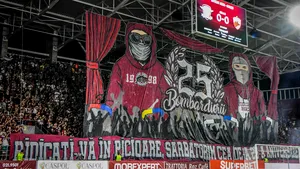 Provocări între suporterii Rapid şi Dinamo. Un suporter a fost rănit