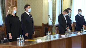 Iohannis ironizează AUR: Asta cu suspendarea este, cum se spune foarte popular, o poveste cam fumată