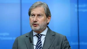 Austria îl va propune în continuare pe Johannes Hahn pentru funcţia de comisar european