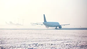 Zborurile de pe aeroportul din Birmingham au fost reluate după ce au fost oprite pentru câteva ore
