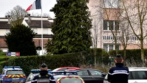 Suspiciuni de terorism după un atac într-o secţie a Jandarmeriei din Franţa