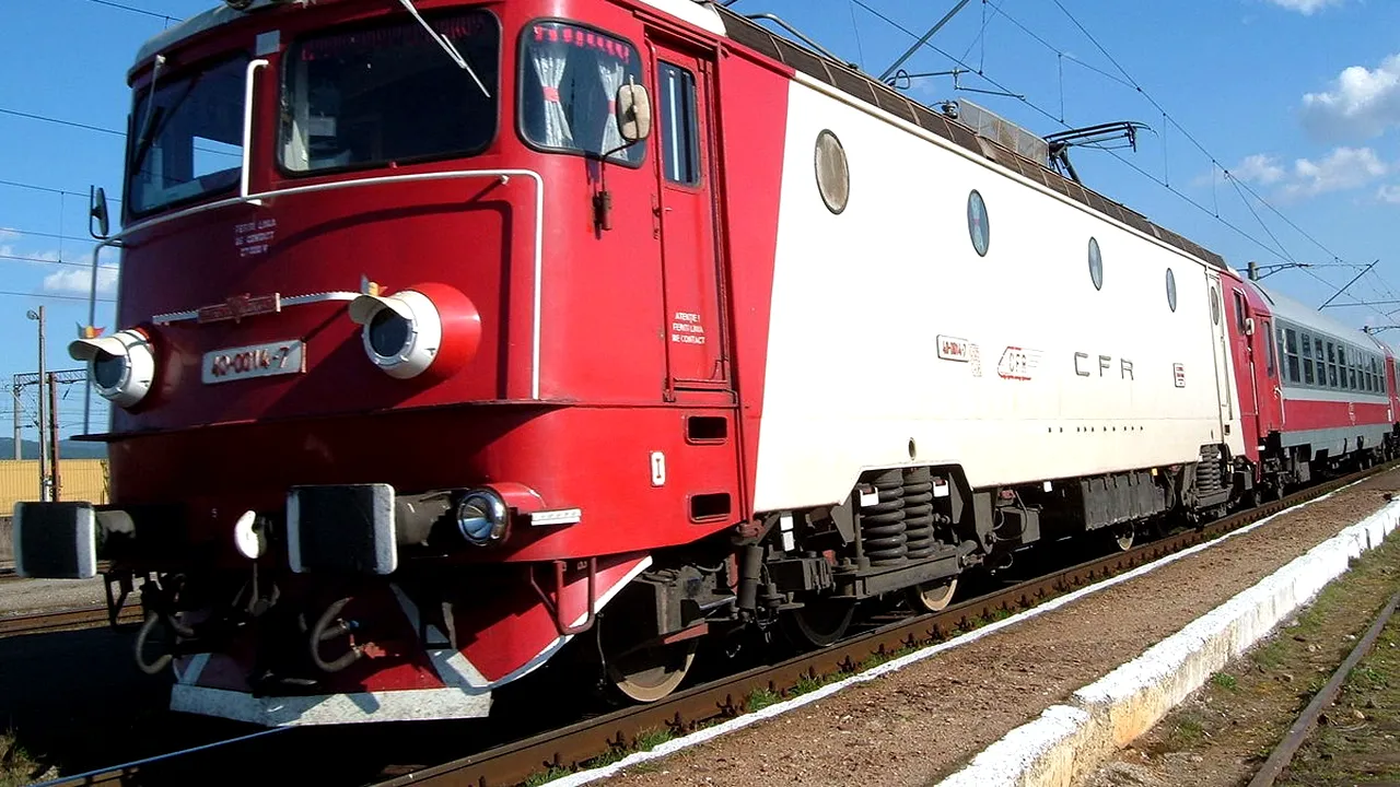 Accident la Gara Teiuş: Un bărbat a murit după ce a sărit dintr-un tren pus în mişcare
