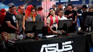 (P) ASUS, cea mai valoroasă companie taiwaneză, are laptopuri potrivite pentru fiecare utilizator