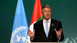 Iohannis: Educaţia - instrument important pentru a schimba mentalităţi