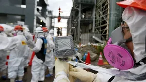 VIDEO Persoane evacuate din zona centralei de la Fukushima, ÎNDRUMATE să se întoarcă în casele abandonate pentru a nu pierde subvenţiile