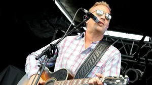 Kevin Costner ar putea veni la Arad în calitate de muzician
