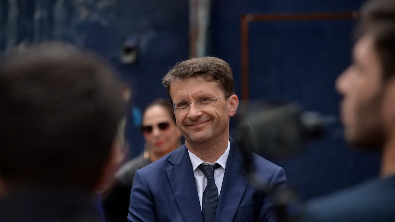 Oficial BNR: E absolut obligatoriu ca păstrarea deficitului bugetar să fie în termenii agreaţi. Ce impact au deciziile Guvernului în privinţa politicilor fiscale