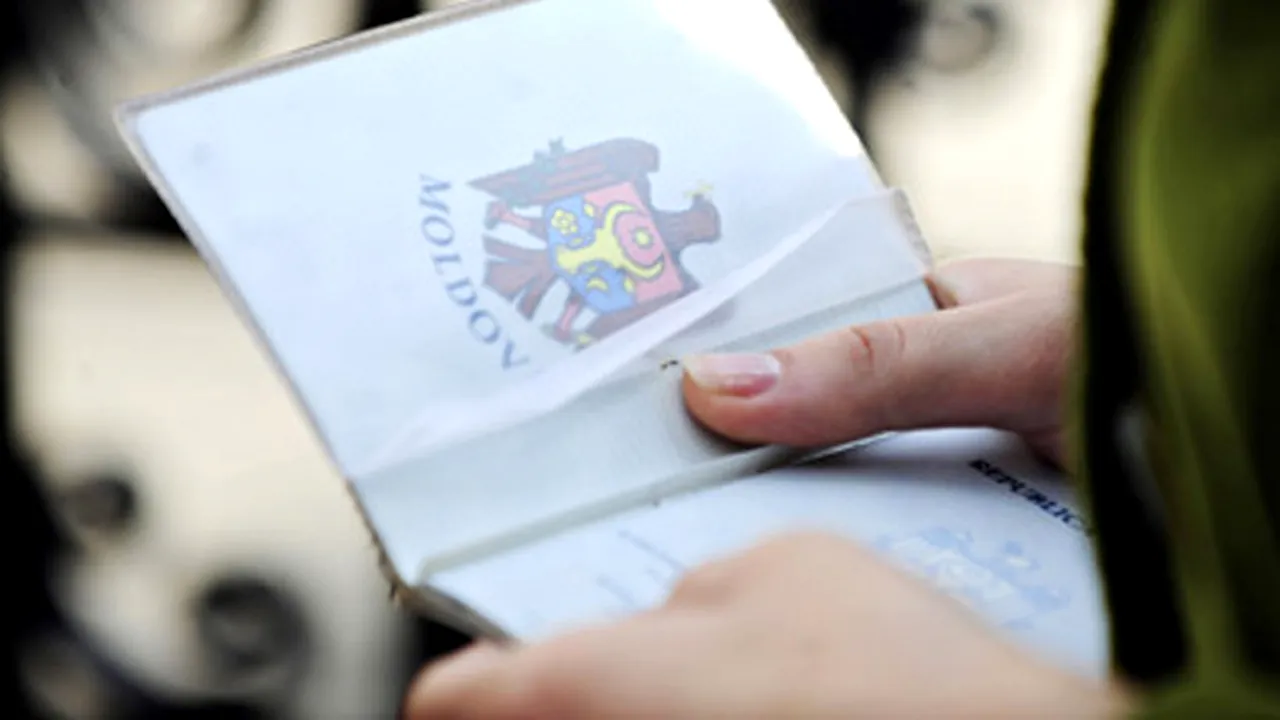România va cere UE o derogare pentru R. Moldova privind condiţionarea vizei de 500 euro