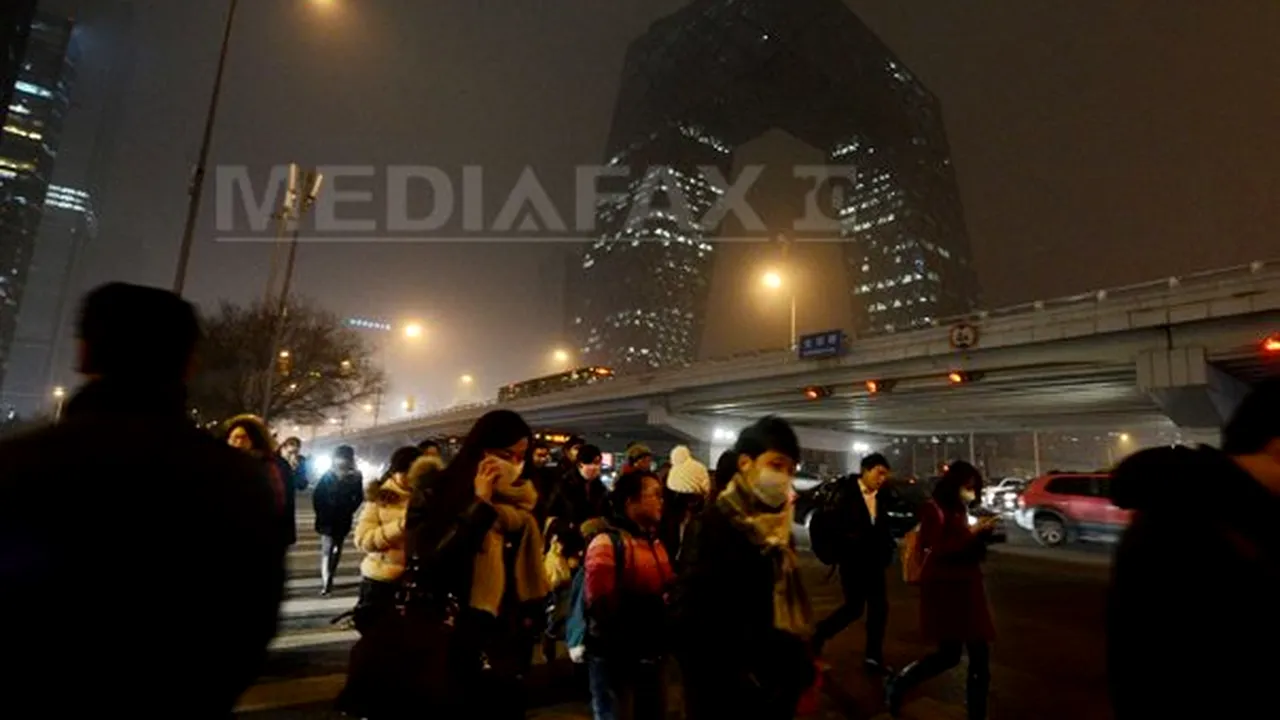 Nivel PERICULOS de POLUARE la Beijing: Val de pacienţi cu insuficienţe respiratorii în spitale - FOTO