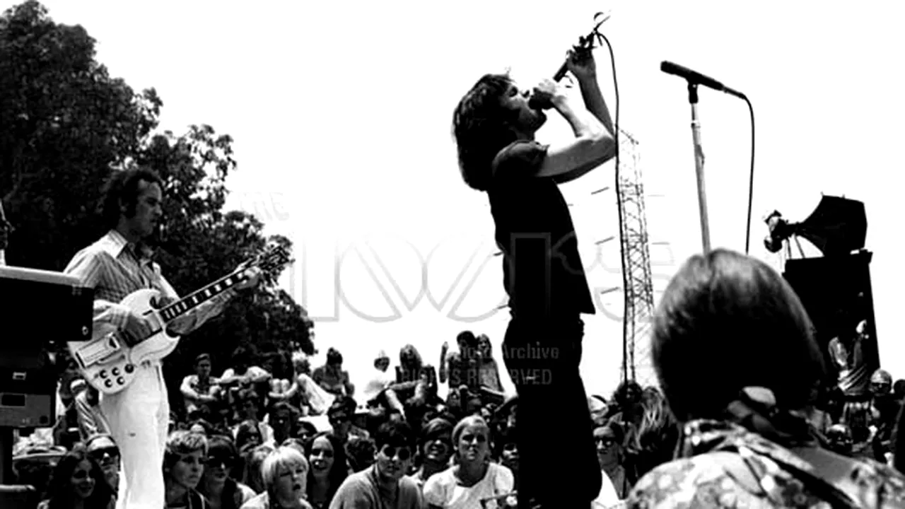 O piesă necunoscută a trupei The Doors, 