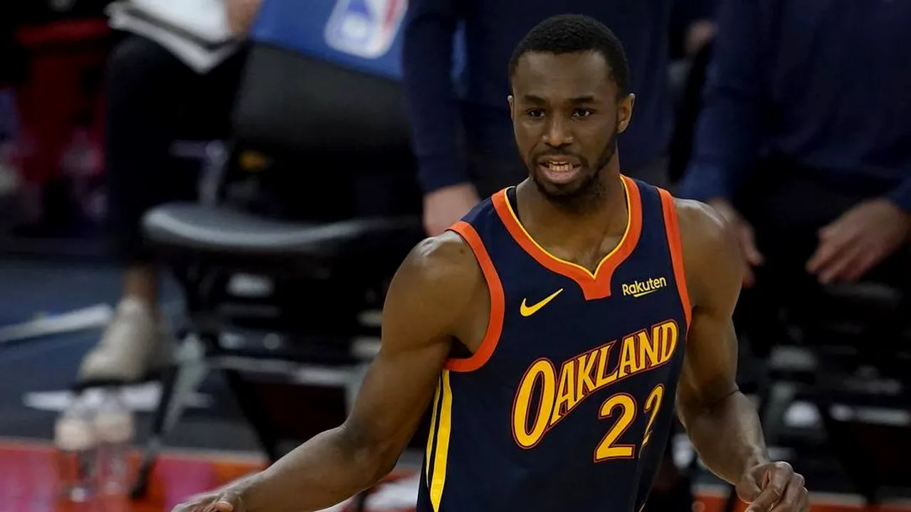 NBA ameninţă un baschetbalist că nu va putea juca pe teren propriu, dacă nu se vaccinează